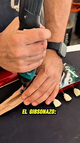 Creo que debe ser de las reparaciones que más hago!  El Gibsonazo, a Uds le pasó alguna vez? Espero que no! #patitips ###fpluthier #lutheria #guitarrepair 