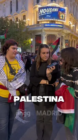 Cuando vas a la mani pero no haces los deberes.