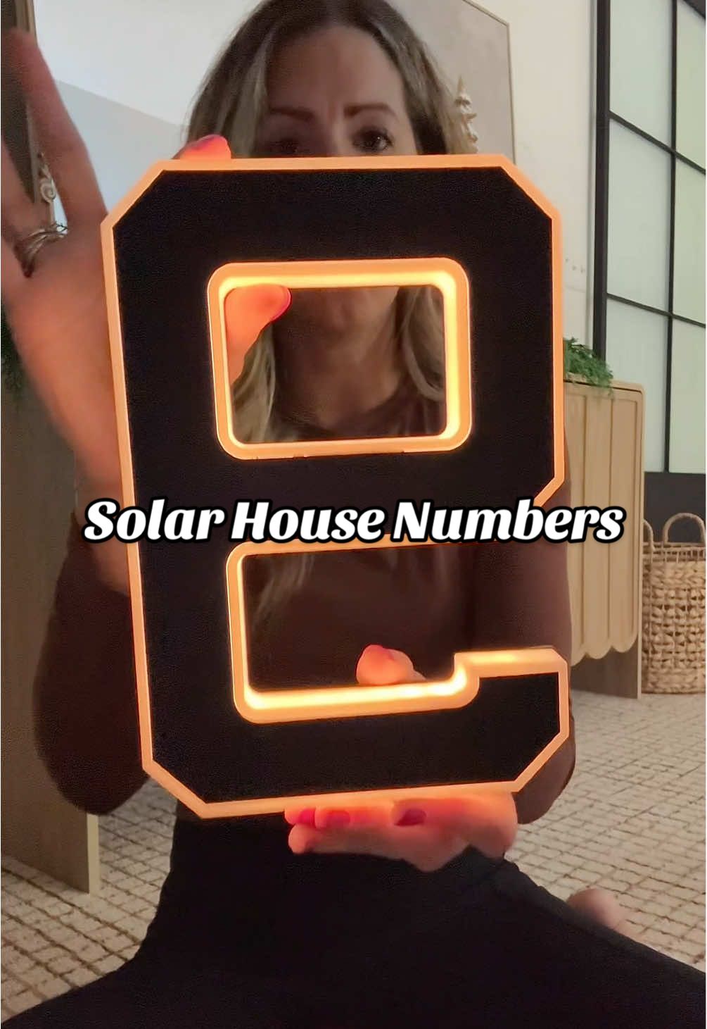 Who knew house numbers could be a glow-up? ✨ These solar address numbers add instant curb appeal + no one’s ever lost finding my house again! @ISUNMEA OFFICIAL  #solarlights  #tiktokshopcreatorpicks  #tiktokshopfalldealsforyou  #tiktokshopblackfriday  #TikTokShopCyberMonday 