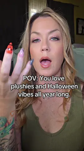 These Batties Plush Pendant Blind Boxes are spooky-cute perfection 🦇 Each blind box comes with a surprise bat plush pendant—think pastel goth meets kawaii. Perfect for gifting, collecting, or clipping onto your bag for spooky season (and beyond). Which bat are you hoping to pull? #TikTokShopCreatorPicks  #SpookyCute  #BlindBoxUnboxing  #CollectiblePlush  #KawaiiTok 