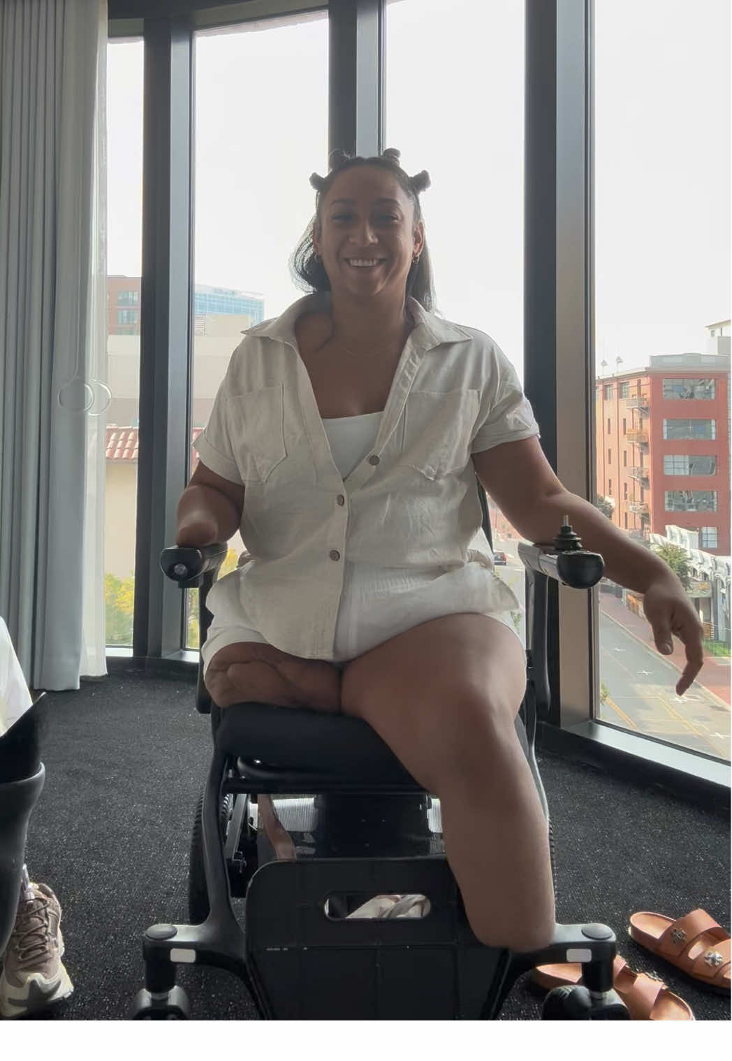Prosthetics and shoes, let’s talk about it! Maybe someone has some tips or insights to make it easier 😅 #prosthetics #amputee #disabledmom #fyp #shoes 