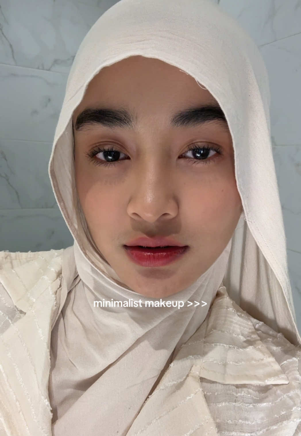 Akhir2 ini lg seneng. Lebih nitikberatin di skincare aja :-) sp mw di tutor