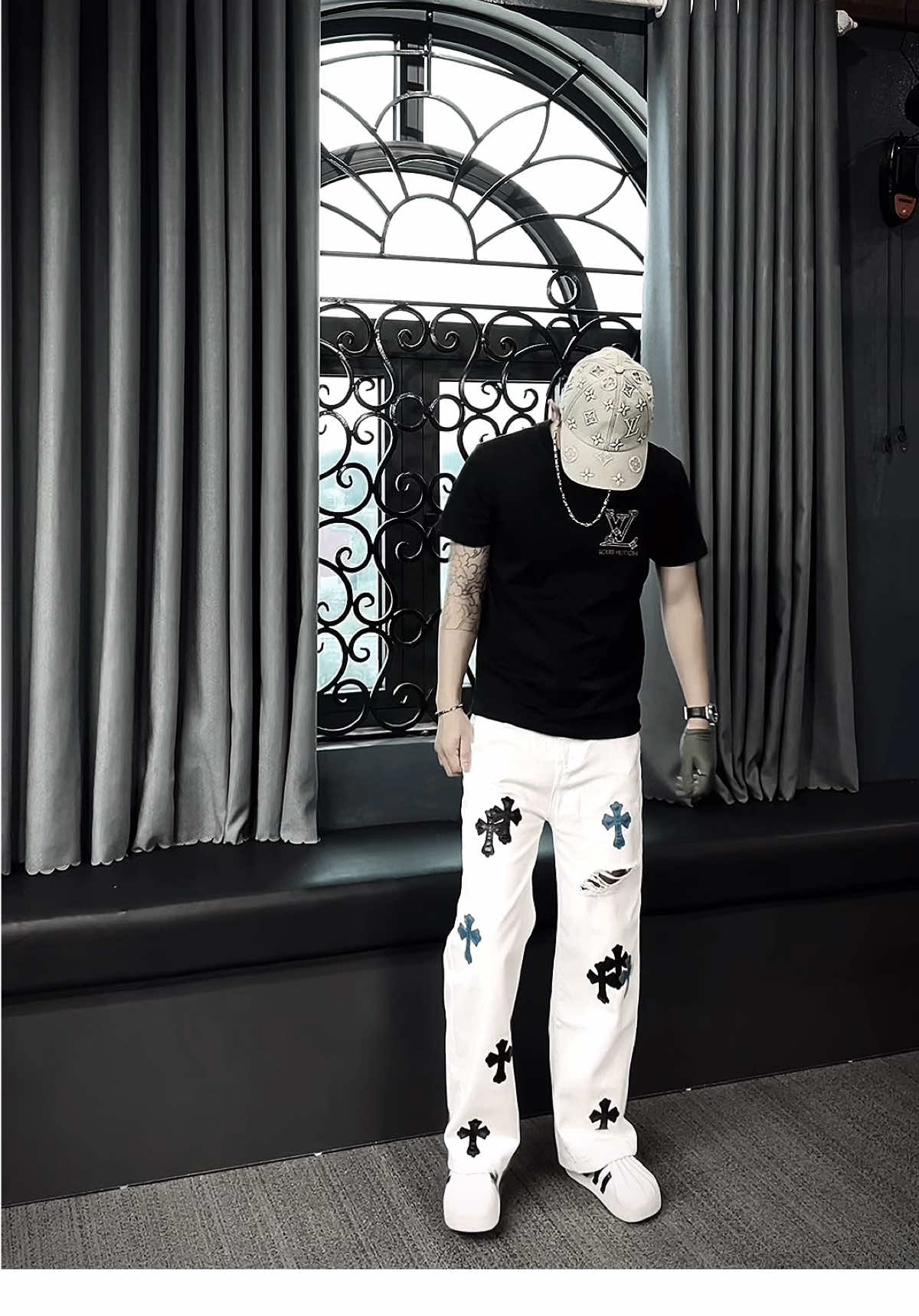 “Anh không phải gu của em, nhưng em lại thích phá luật 🤭”#xuhuong #vairal #myoutfit #hottrend #QHLStore 