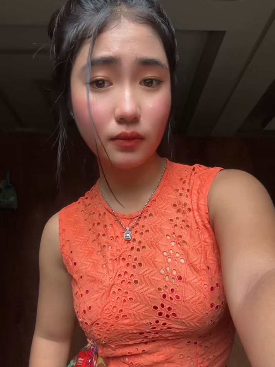 တွဲကျ #အိုးလှုပ်ပေါင်းချုပ်  #မှန်းမထုရ  #မြန်မာဝတ်စုံဒီဇိုင်းများ  #အဟောင်းလေးပြန်တင်ပါရစေ😍  #အကိတ်မမများ 