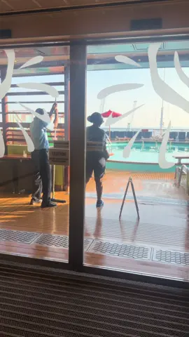 Let’s walk around the Carnival Breeze together! #carnivalbreeze #carnivalcruise #carnivalcruiseline