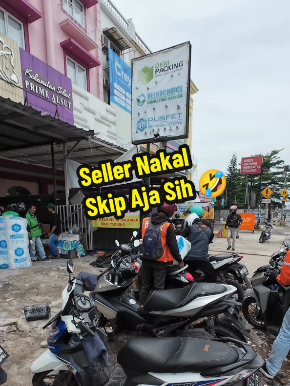 Sameday Berat 1,2kg Ternyata 1 Risol 🤣 Skip #cumakurironline #shopeefood #samedaydelivery #ojol #fyp 