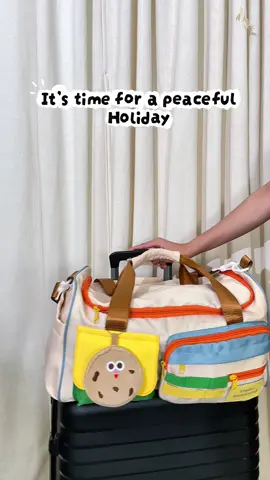siap-siap liburan kemana saja pakai travel bag gemesh tapi muat banyak ✨🥰✨🎀🫶🏻🌷 #vinnetora #treveling #healing #liburanseru #tastravel 
