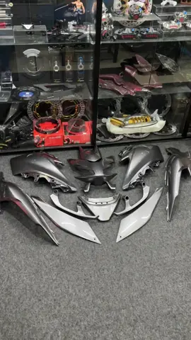 สีเทาเมทัลลิคมุกเงิน TMax560 #stampmotoshop #รับจัดสภาพ #Tmax560 #yamahatmax 