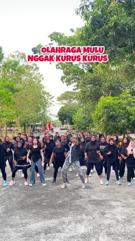 BETUL TIDAK😅😅😅😅 #senamzumba  #zinyusranmakasar  #fyppppppppppppppppppppppp  #zumbamakassar  #zumbadance 