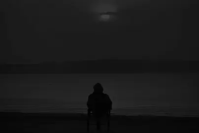 وإذا أرادَ اللهُ مَنحكَ نِعمةً  ما ردها أحدٌ فآمِن بالقدرِ #بدون_موسيقى 