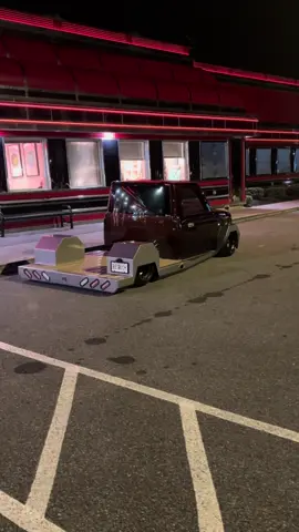 P.S.I AM NOT THE GAT PISSER 😂 #slammedenuff #gatlinburg #trucktok #carsoftiktok #custom 