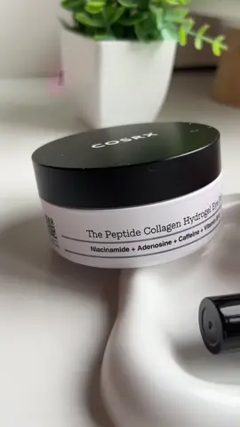 Pink meets peptides featuring @COSRX Official products 💕 💕The AHA BHA PHA LHA 35 Peel -An advanced powerful exfoliator that helps improve uneven skin texture and skin tone. -Contains 35% high content of Multi Acids including AHA, BHA, PHA, and LHA to exfoliate skin and unclog pores for clear skin. 💕Poreless Clarifying Charcoal Mask Pink -A skin-purifying mask that changes color, turning your self-care routine into a spa night - Charged with pink calamine to soothe skin and charcoal to provide a deep cleanse, the mask dries off to a white finish that helps to tighten pores and smooth skin 💕The Peptide Collagen Hydrogel Eye Patch -Vitalizing and de-puffing under eye patches that moisturize and firm the thin and delicate skin under the eyes. Bring the spa grade experience to your home featuring this trio 💕 Available at @yesstyle 🛒🛒 dont forgey to use my code YESMRSO10 for extra savings 💸💸  #YesStyle #yesstyleinfluencers #SummerSkinPrep #COSRX_YesStyle_June #COSRX     