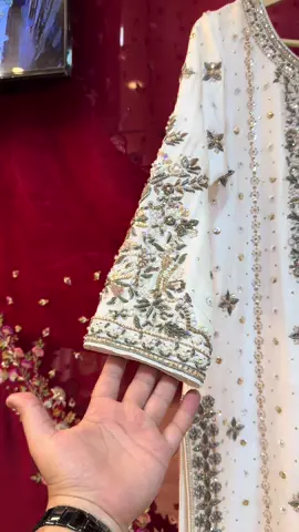 Insta @jalwafashionofficial_ #jalwafashionpeshawarsadar #viralvideo #foryou #tiktok #viral 