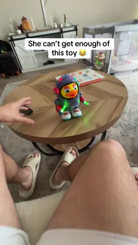This Space Dancing Duck toy is gonna sell out fast for the holidays! 🎄🐥#toys #spacedancingduck #dancingduck #babytoys #christmasgiftideas 
