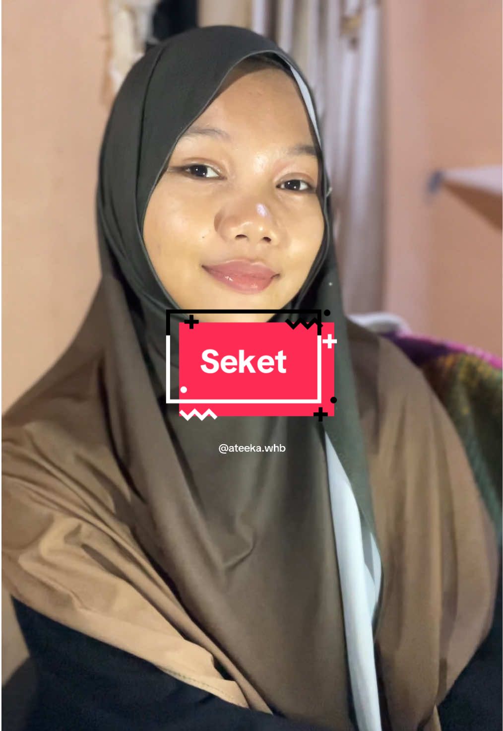 Oktober, O nya apa? (Versi lagu arab)  #seket #arabicsong #سكث #fypシ゚ #mohamednour  Ib yg lewat di fyp