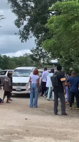 UNIVERSITY OF PORT HARCOURT vice chancellor Arresting Final year STUDENTS📚 who goes against the school order of NO WHITE T-SHIRT sign out❌ . . #uniport  #trendingvideo #universityofportharcourt #rsu #riversstateuniversity 