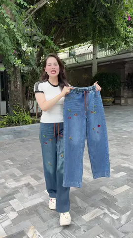 Quần jean xuông thêu toàn thân #quanjeanxuong #quanjeannu  #xuhuong #thinhhanh #hoalela1102 