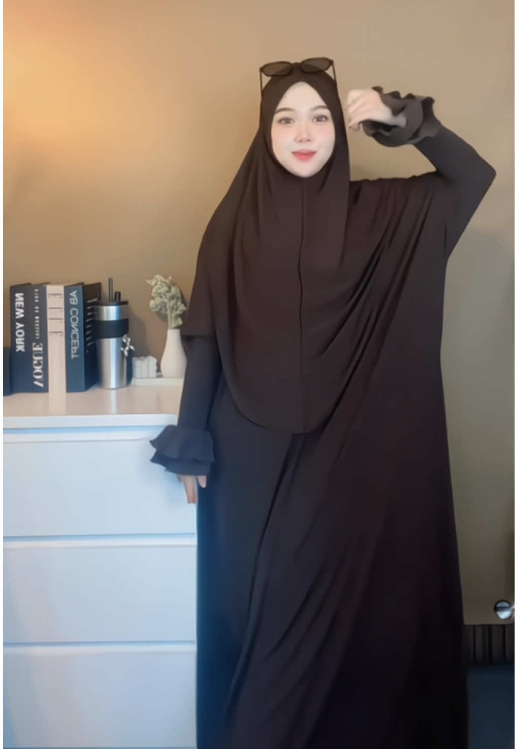 Abaya set hijab  tangan rampel 🤍 #abaya #abayaumroh #ootdhijab #rekomendasioutfit #fyp 