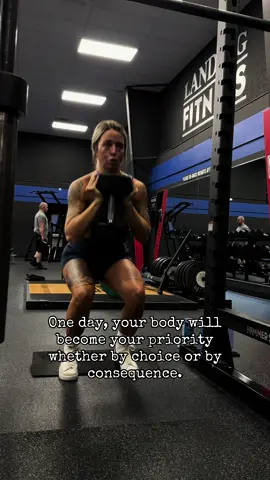 INVEST IN YOUR HEALTH. INVEST IN YOURSELF! 👏🏽 Your future self will thank you 💪🏽 #1stphorm #gymmotivation #gymgirls #GymTok #fyp 