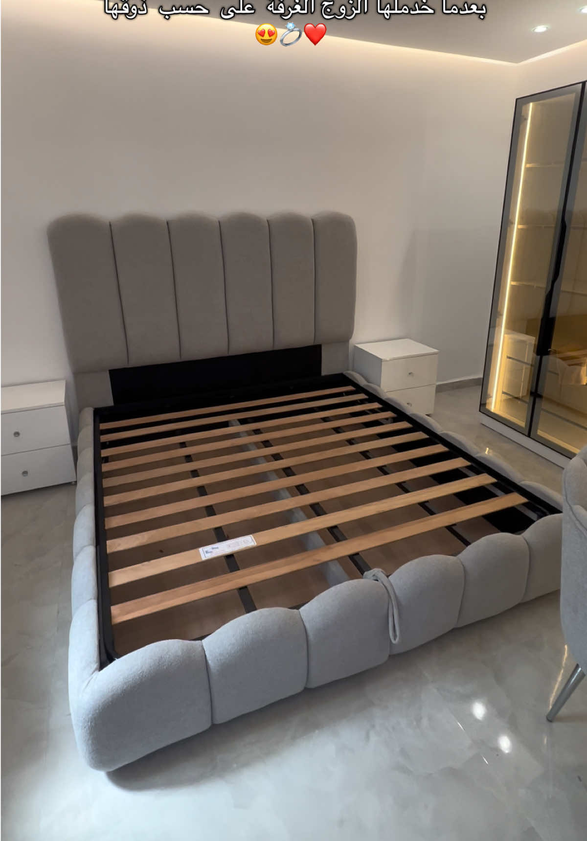💥 غرف نوم عصرية للعرسان 2026💥 اكتشفوا الراحة والأناقة مع تشكيلتنا المميزة من غرف النوم لدى Maison Capitonnée ✨ 🛏️ مميزات غرف النوم: سرير فاخر بظهر عالي مريح تخزين ذكي في خزانة الملابس كوافوز أنيق على ذوقك 😍 💡نوم مريح = يوم نشيط 💪 هدوء وأناقة في كل تفصيلة 📍 الموقع: الدويرة – الجزائر العاصمة طريق خرايسية، حي 21 على خرائط Google: Maison Capitonnée 🚚 التوصيل والتركيب مجانا داخل العاصمة 📱 للطلب أو الاستفسار  اتصل ●  او عبر واتساب● 0550 36 70 73 0558 93 01 65 0556 89 55 32 زورونا وكونوا من سعداء Maison Capitonnée 💖 #maison_capitonnee #غرف_نوم_للعرسان #chambreacoucher 