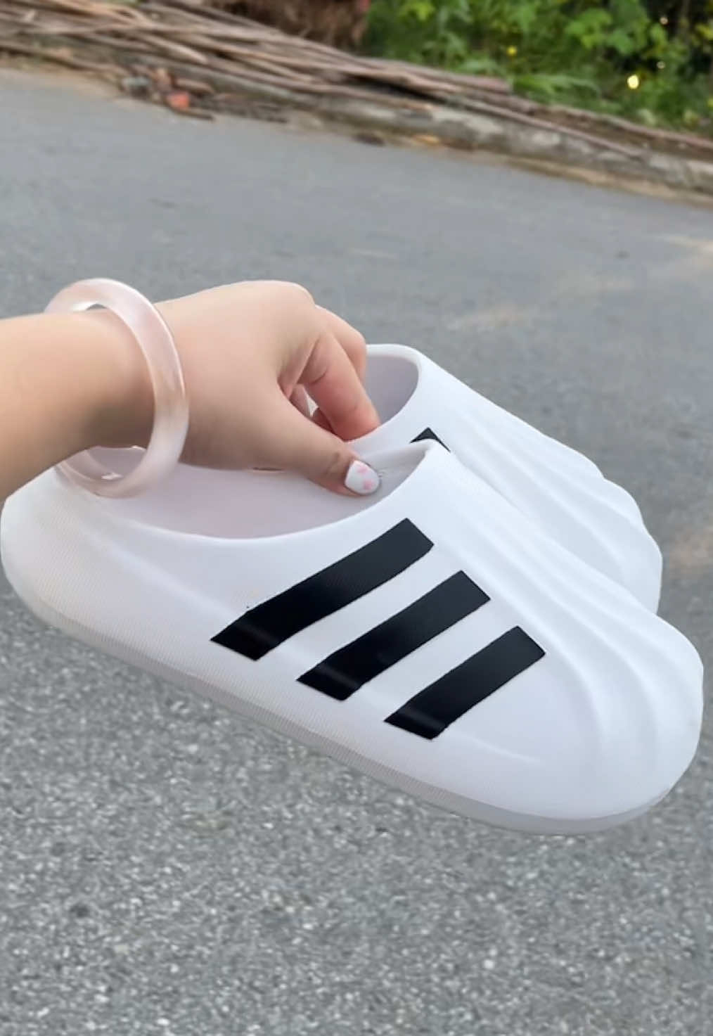 Sục hot trend nhất của năm đây #xuhuong #dephottrend #depdihoc #suca #giaydephottrend 