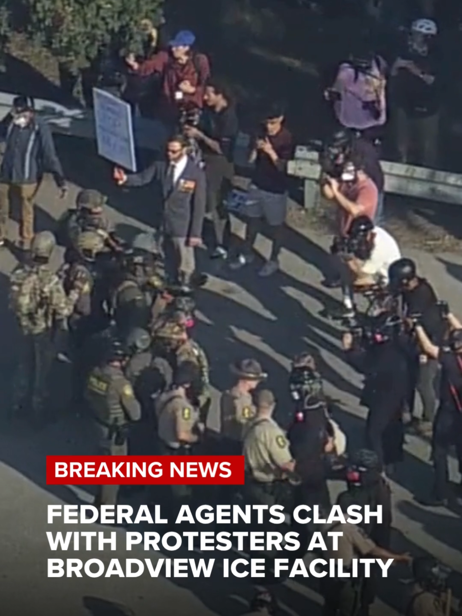 Federal agents were seen clashing with demonstrators outside the Immigration and Customs Enforcement facility in Broadview on Friday morning. #news #dhs #borderpatrol #broadview #chicagonews #immigration #ice #protest