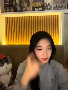mirip banget ama petasan 😂 #jkt48 #delynnjkt48 #memejkt48 