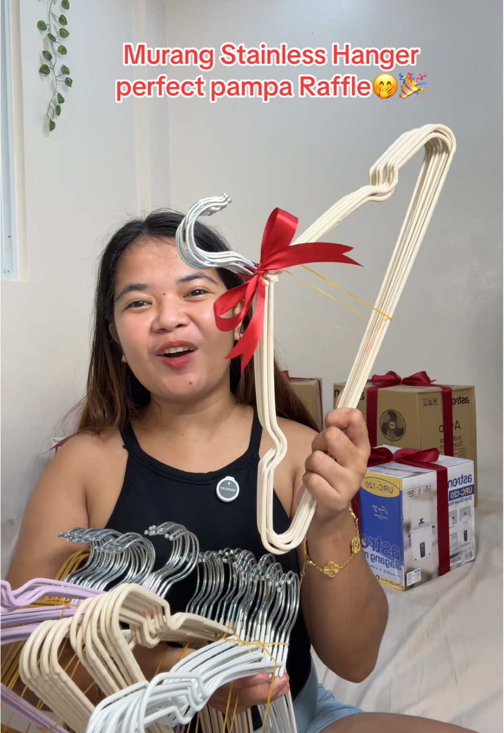 Mura na Quality pa ang hanger na to!🤭🥰 #hanger #muranghanger #hangermurah #stainlesshanger 