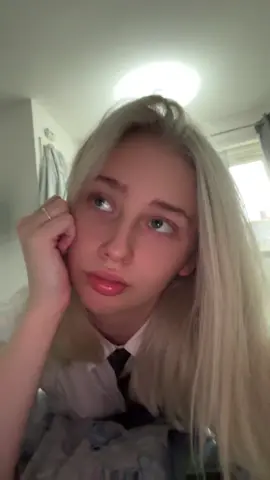 #18 #uk #blonde #fyp 