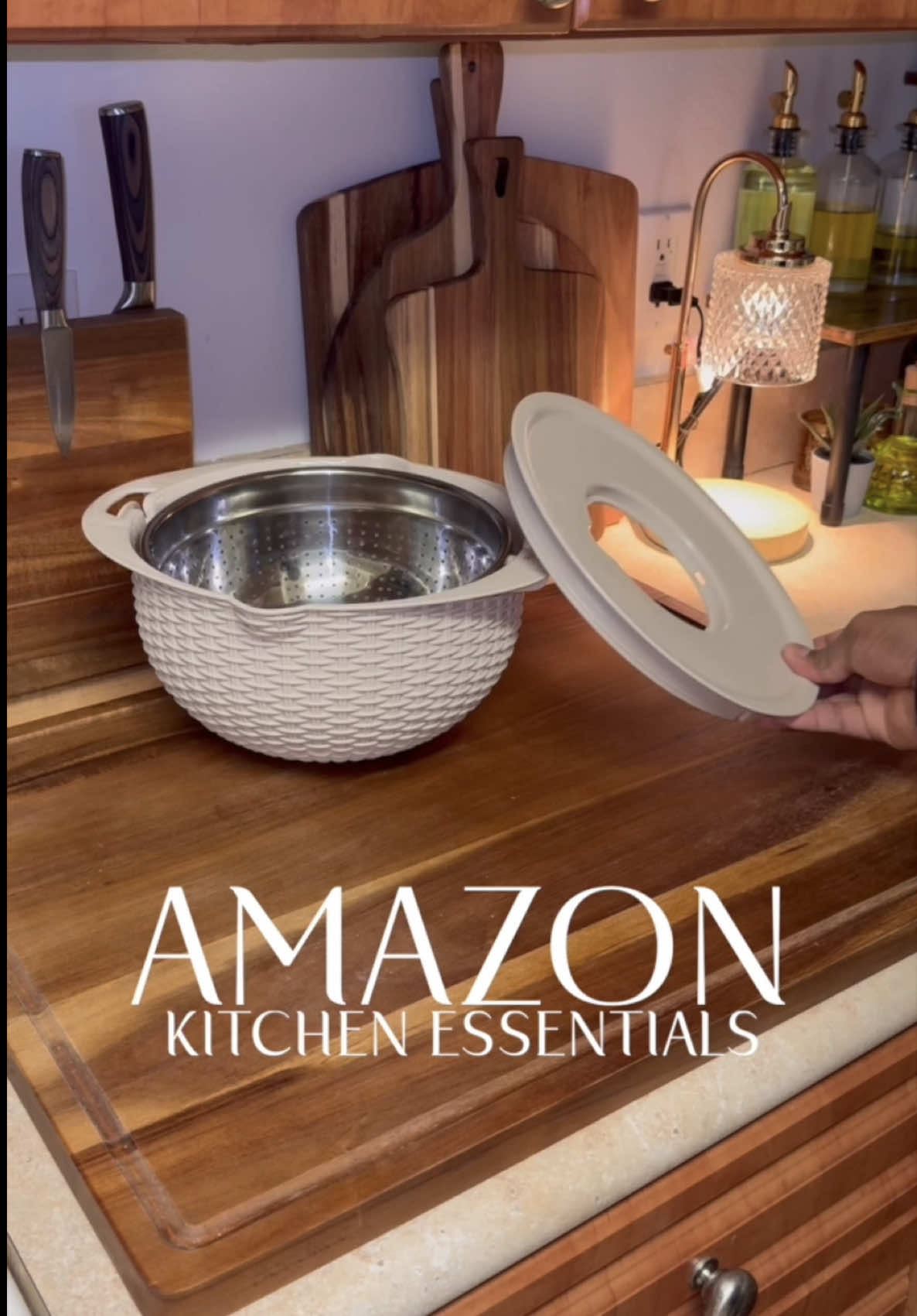 Link in bio! Amazon kitchen essential! This 4-in-1 rotatable colander and bowl set is perfect for rinsing and straining fruits, veggies, or pasta. The rotating design makes cleanup super easy, and the modern aesthetic looks great in any kitchen. It’s functional, space-saving, and even makes a fun gift for anyone who loves cooking or hosting. Definitely a must-have kitchen essential! #amazonhome #amazonkitchen