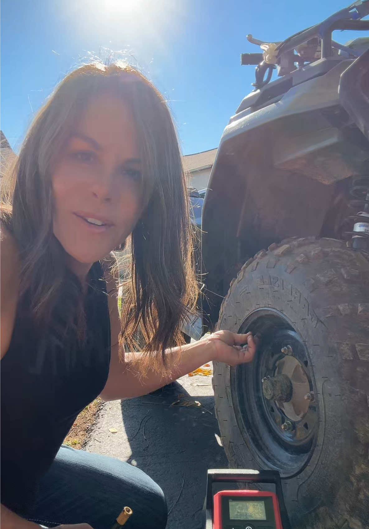 Getting the four wheelers tuned up and ready to go 👩🏻‍🔧 #adayinmylife #singlemom #DIY #polarissportsman #countrytok 