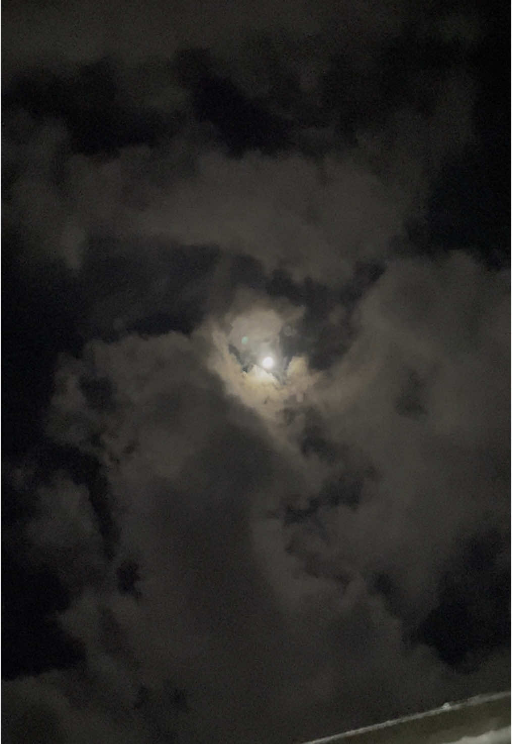 爱情就像一首歌,无论多好,总有结束的时候.