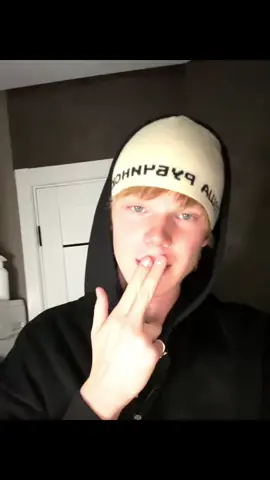 пох что хайп на кибершот прошел #fyp