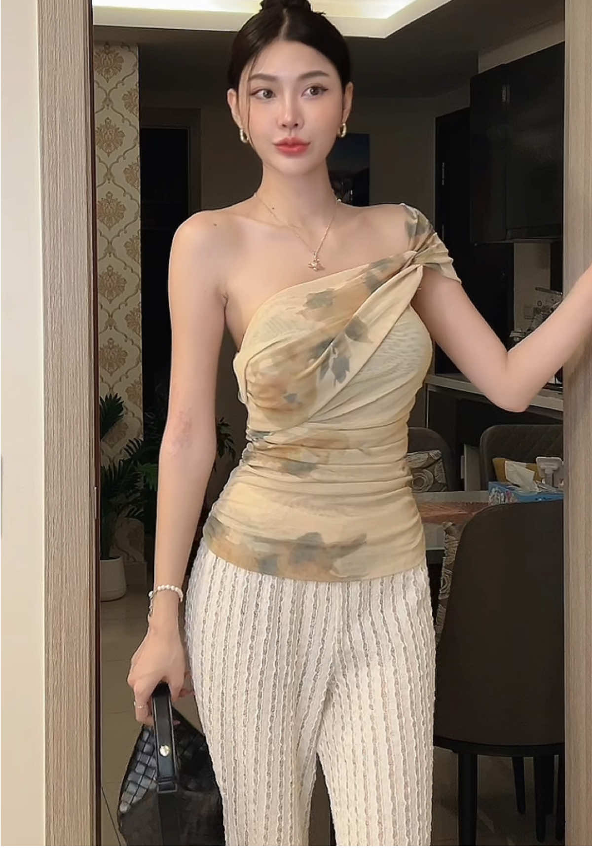 สวยมากก ผู้ดีสุด !! #OOTD #ไอเดียแต่งตัว #เสื้อผ้าแฟชั่นผู้หญิง #outfit 