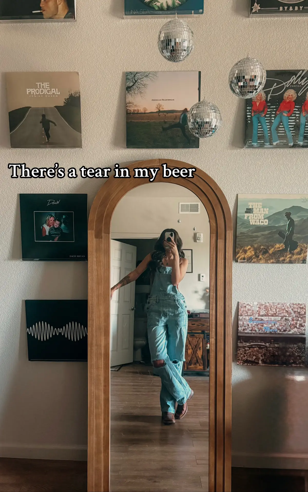 A girl can dream 🤠✨ #dreamtruck #fordhighboy #westernlifestyle #tearinmybeer #westernfashion 