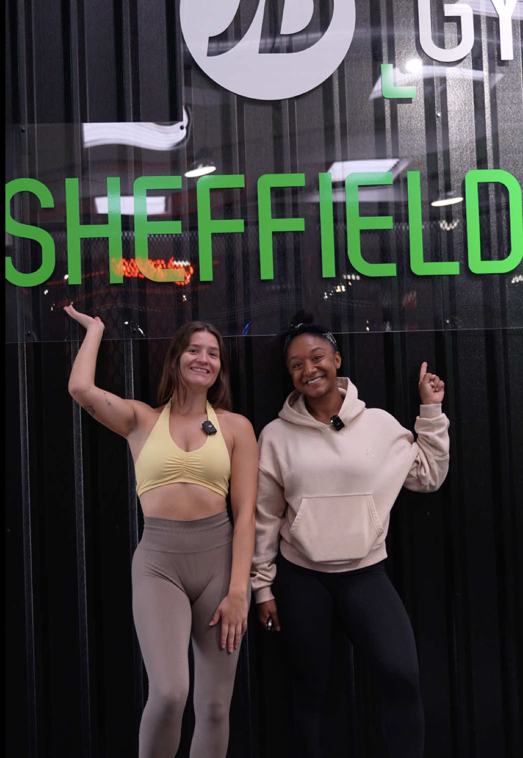 Tan & Alex on tour Ep 5/Sheffield South A dark and cold 5am push session at @JD Gyms Sheffield South. Please note: music choices are limited💔 pretend you are hearing @Cardi B Bodega Baddie whilst seeing us baddies train😔😭 #gytok #gymgirls #fitnessbabes 