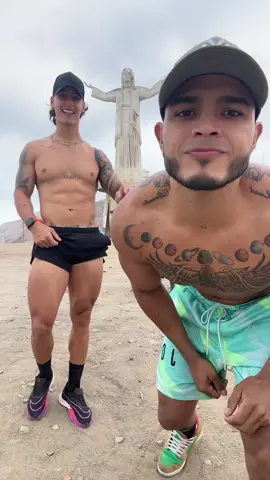 Ébola o trembolona 😂 @Enrique_vargas.P✨  #baile #brasil #riodejaneiro #peru #viral 