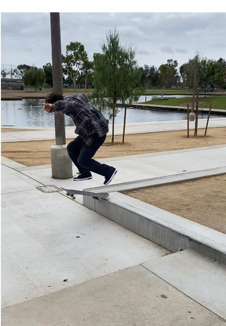 #streetskate #Skateboarding #skateboard #🛹 #fyp 