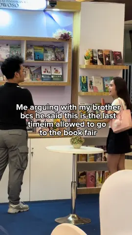 Guys pls help me 😭 #books #Siblings #brother #abang #buku 