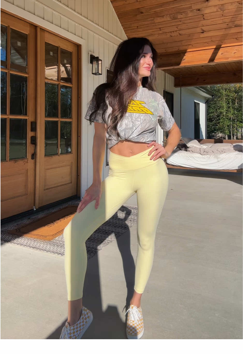 🌻🌼 #zachbryan #zachbryanmusic #zb #suntome #yellow 