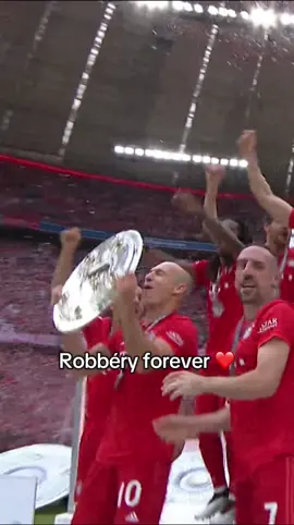 Always a very emotional Throwback 🥹❤️ Franck #Ribéry and Arjen #Robben scoring in their last game for #FCBayern back in 2019 🔙