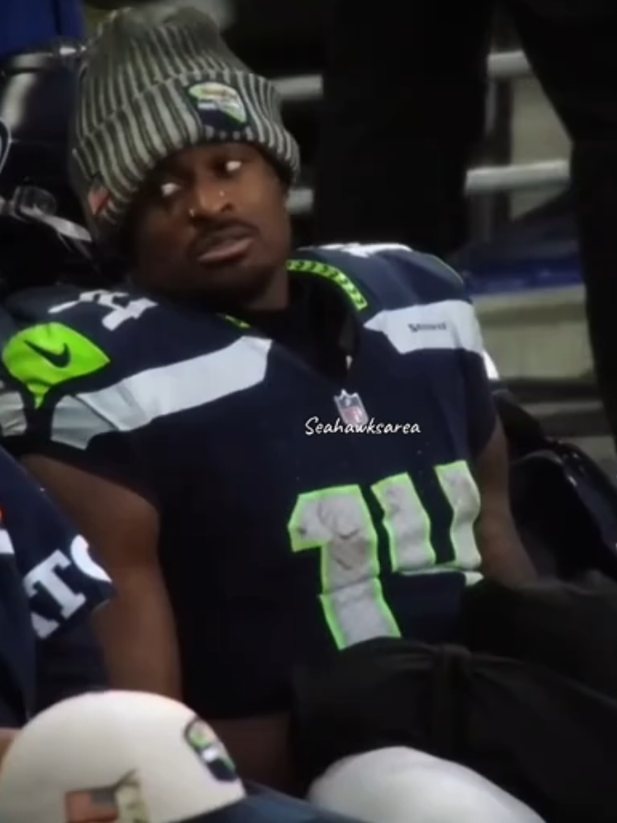 Lowkey missing his baby tantrums rn (that was a lie) #seahawksarea #fyp #seahawksedit #dkmetcalfedit #mrbrightside 