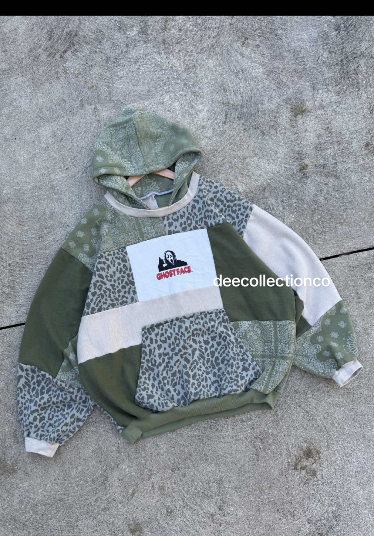 dreamy ghostface hoodie 🤲🏼 #ghostface #horror #spookyseason #scream 