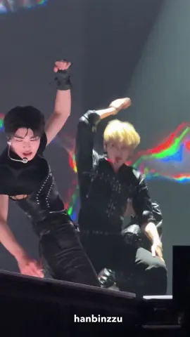 his stage peresence 🔥🔥 #sunghanbin #hanbin #zerobaseone #zb1 #fyp 