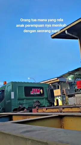 😌🥀#fyppp #fypシ゚viral #drivertanjungperiuk #cctvtrailermodifikasi #budakpetir 