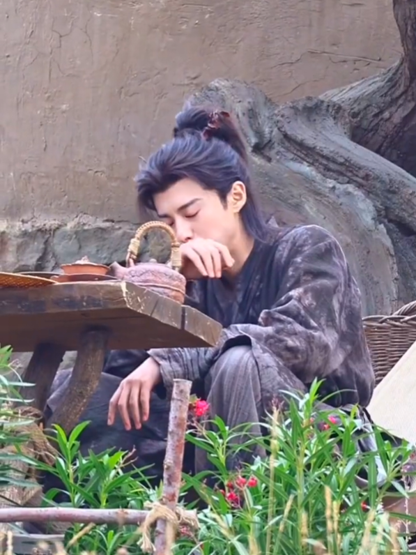 gak tega bawaannya 🥹🥹🤗🤗 #cdrama #fyp #dylanwang #wanghedi #xybca 