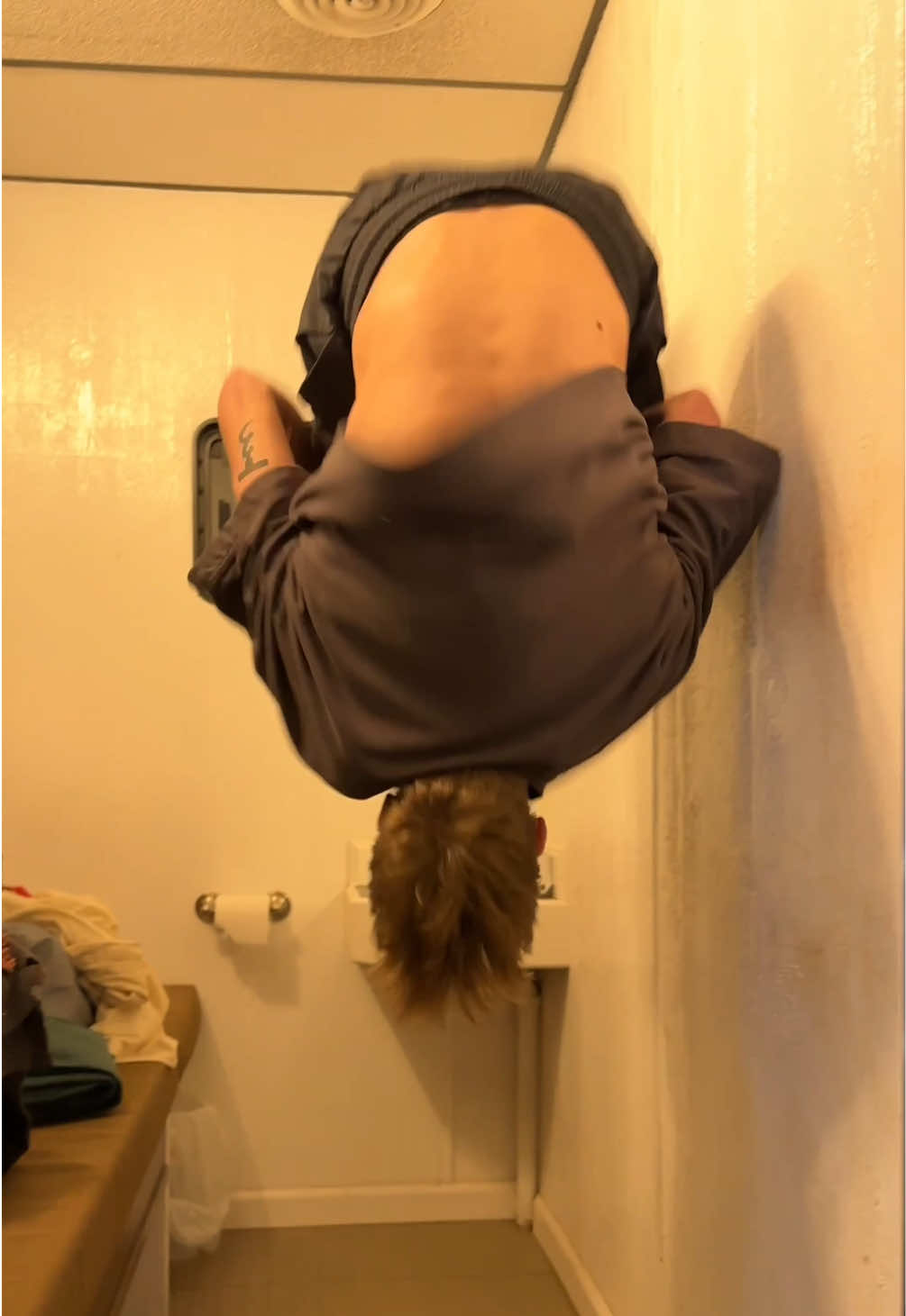Vine ahh backflip #flips #parkour #gymnastics #stunt #backflip
