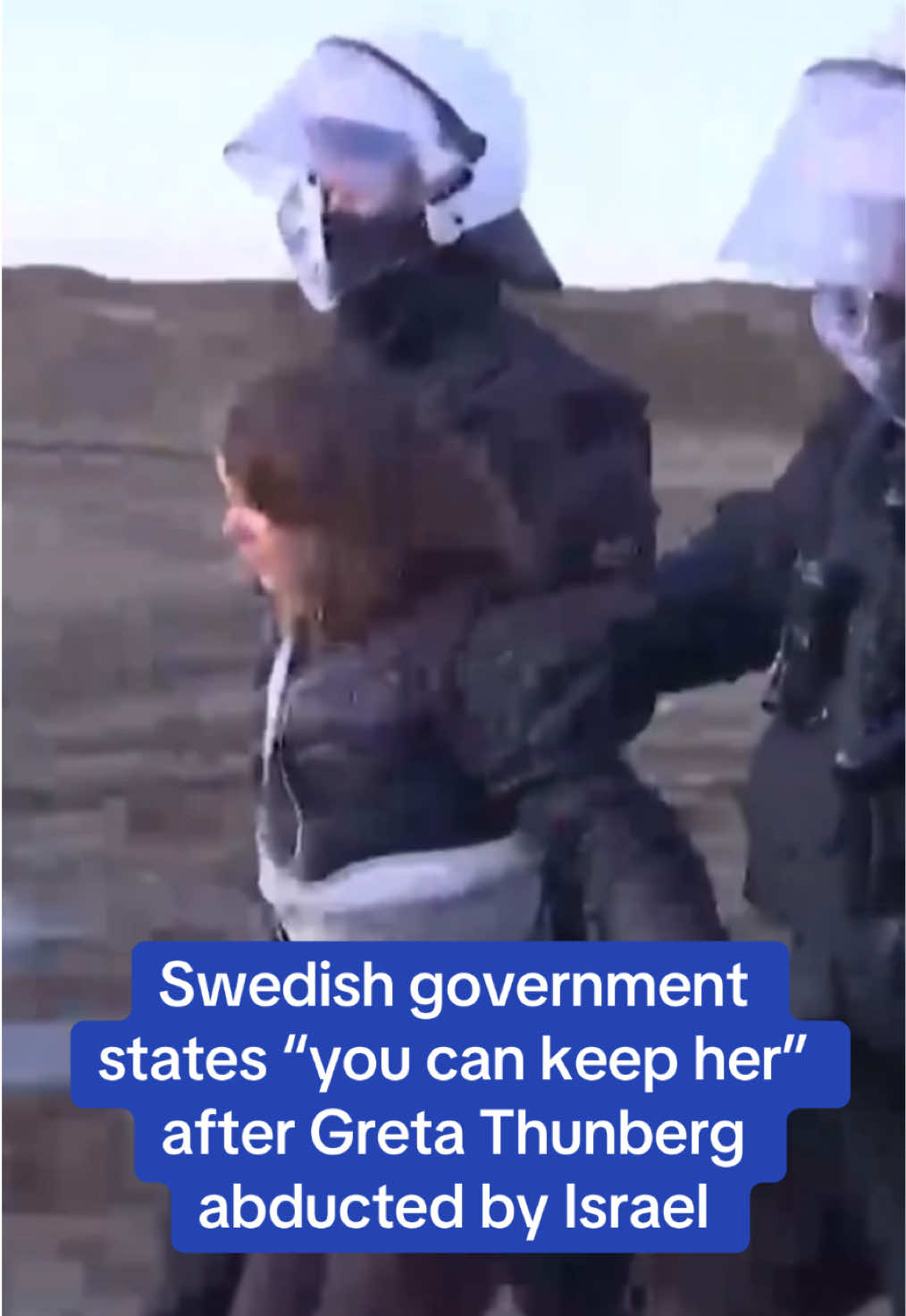 The Swedish government has shocked many with its dismissive response to activist Greta Thunberg’s reported abduction by Israel forces. The response followed a video she posted before her disappearance urging her government to demand her release. #gretathunberg #news #viral #xyzbc #activism 