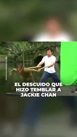 Jackie chan trató a Jaden Smith como si fuera su propio hijo mientras rodaban y entrenaban para “The Karate Kid”... pero su verdadero padre ya estaba en el set. #entretenews #karatekid #celebridad #actor #deporte