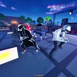 𝐋𝐨𝐧𝐞𝐥𝐲. ft @Ghxst3d, @F_E_F_E__, @🌴 Angedemon40(gaming) 🌴 @libero_emargine #fyp #fypage #edit #fornite #dance 
